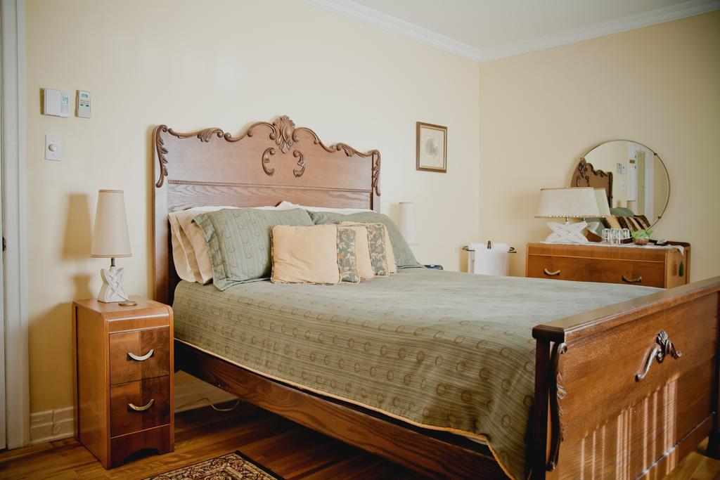 Maison Des Jardins B&B Montréal Chambre photo