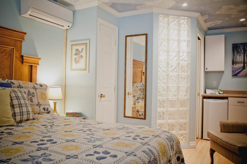 Maison Des Jardins B&B Montréal Chambre photo